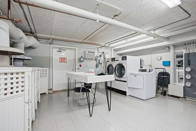 57 Broadlawn Park 4B, Boston, MA 02467