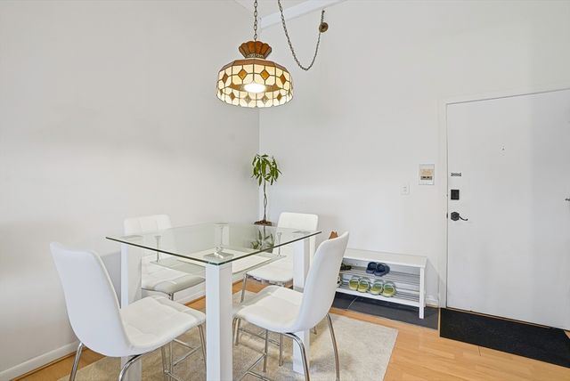 57 Broadlawn Park 4B, Boston, MA 02467