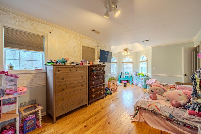 225 STICINE RD, Guys, TN 38339