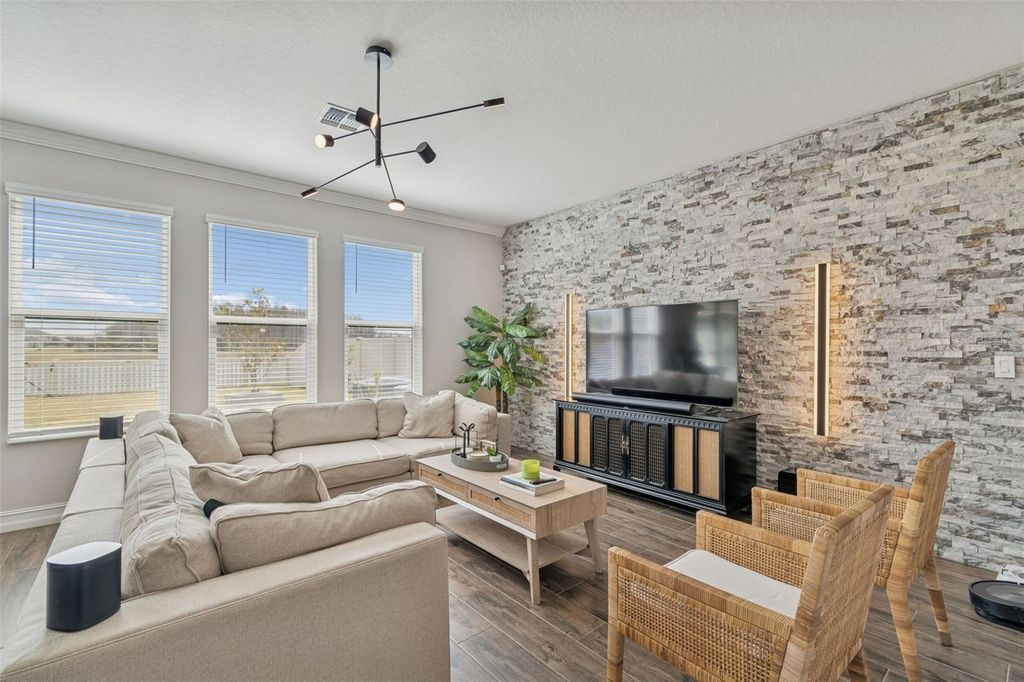 Image 4 of property listing at 8174 CAPSTONE RANCH DRIVE, New Port Richey, FL 34655