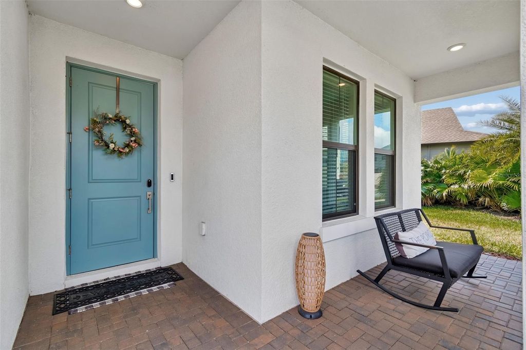 Image 8 of property listing at 8174 CAPSTONE RANCH DRIVE, New Port Richey, FL 34655