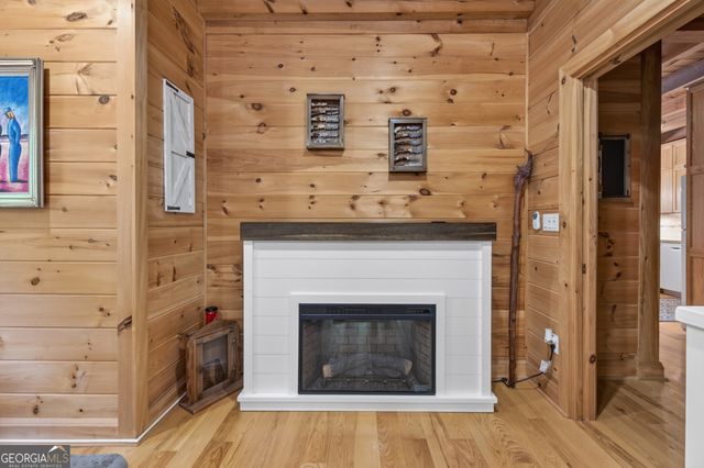 750 Seye Wailo Trail, Clarkesville, GA 30523