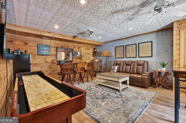 750 Seye Wailo Trail, Clarkesville, GA 30523