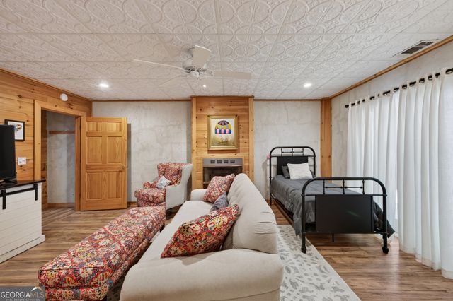 750 Seye Wailo Trail, Clarkesville, GA 30523