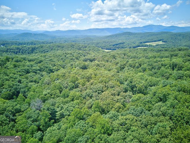 750 Seye Wailo Trail, Clarkesville, GA 30523