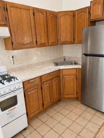 20-26 Himrod Street 1R, Ridgewood, NY 11385