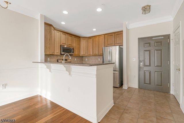 353 Victoria Drive, Bridgewater Twp., NJ 08807