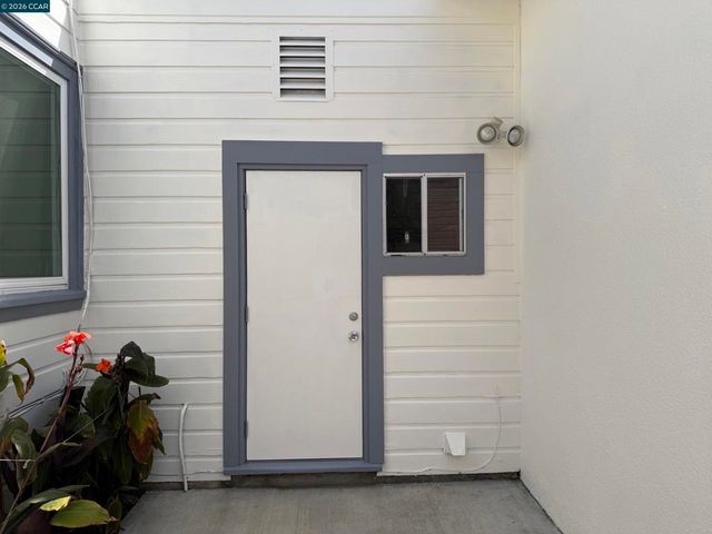 2615 Humboldt Ave, Oakland, CA 94602