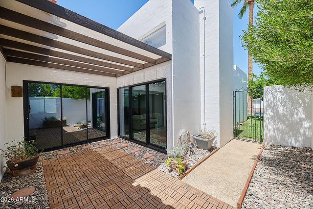 1919 E MEDLOCK Drive, Phoenix, AZ 85016