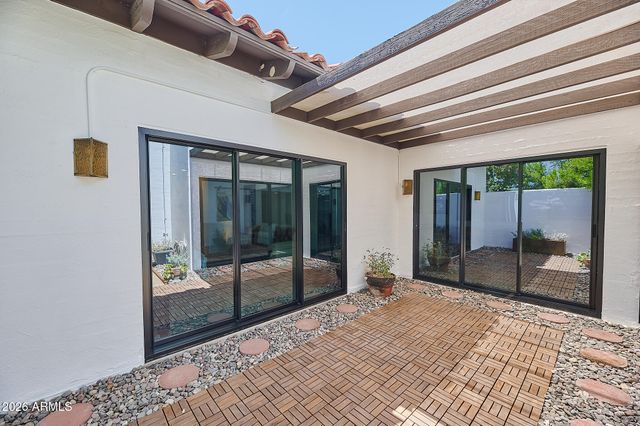 1919 E MEDLOCK Drive, Phoenix, AZ 85016