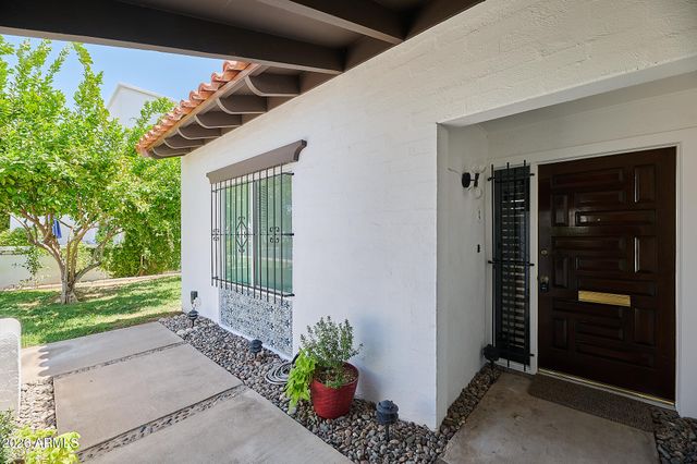 1919 E MEDLOCK Drive, Phoenix, AZ 85016