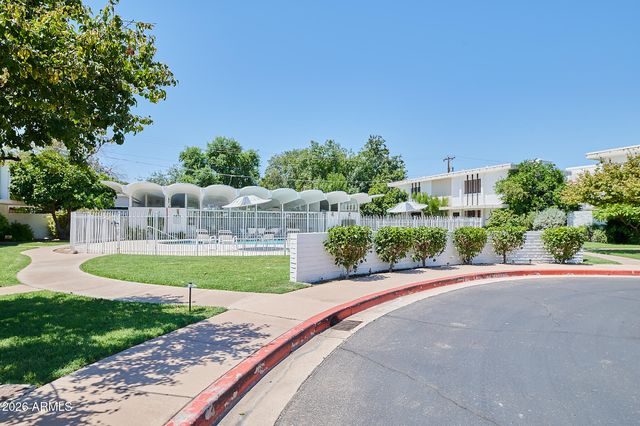 1919 E MEDLOCK Drive, Phoenix, AZ 85016
