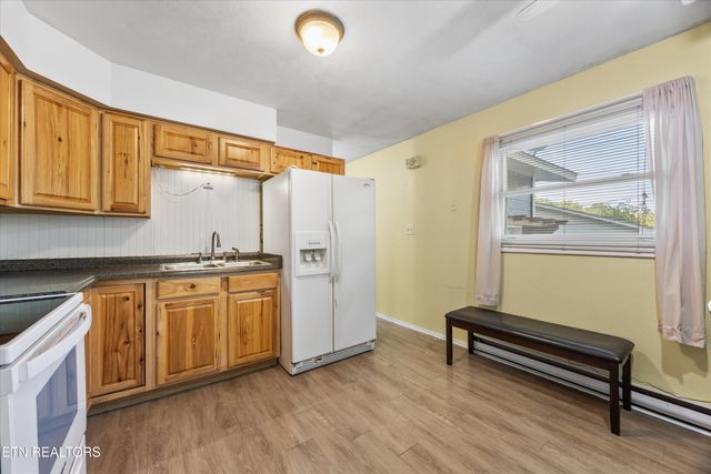 742 Lippencott St, Knoxville, TN 37920