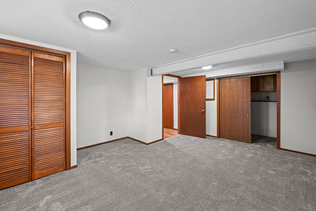 2616 Sheffield Drive, Davenport, IA 52806