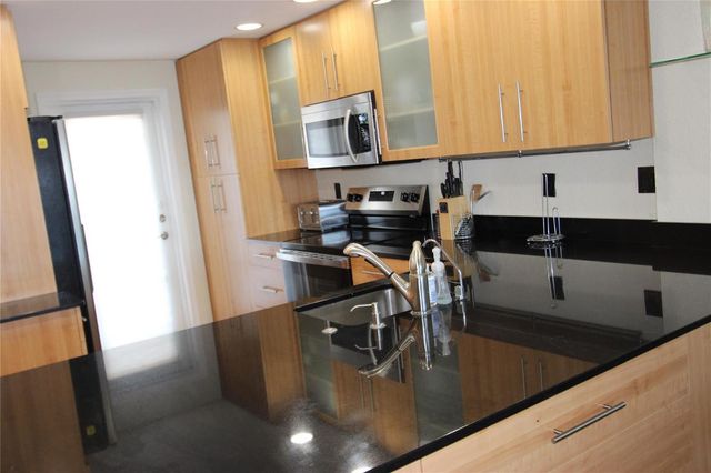 750 N Ocean Boulevard 1709, Pompano Beach, FL 33062