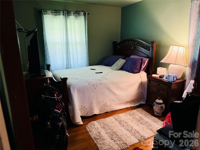 4410 Birkdale Drive, Charlotte, NC 28208