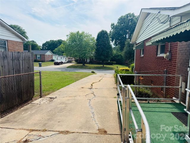 4410 Birkdale Drive, Charlotte, NC 28208