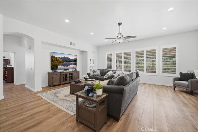 23553 bending oak ct, Murrieta, CA 92562