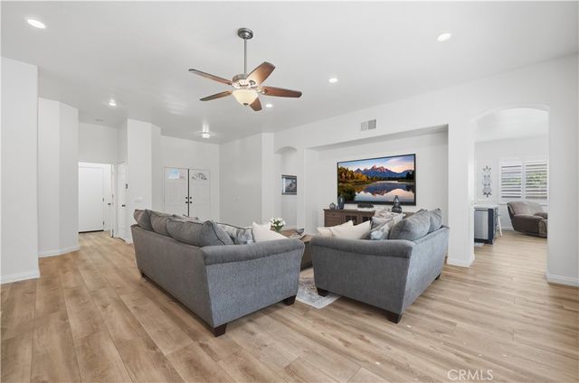 23553 bending oak ct, Murrieta, CA 92562
