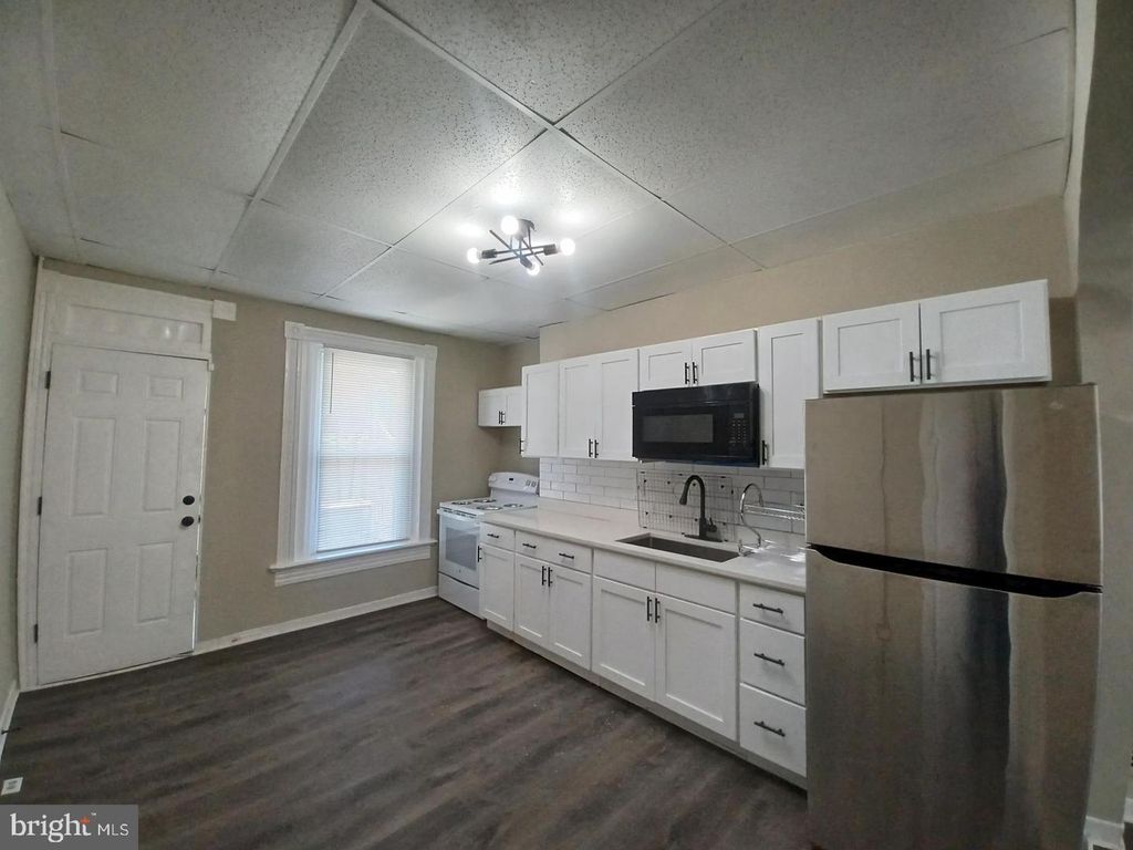 711 N STREEPER ST, Baltimore, MD 21205