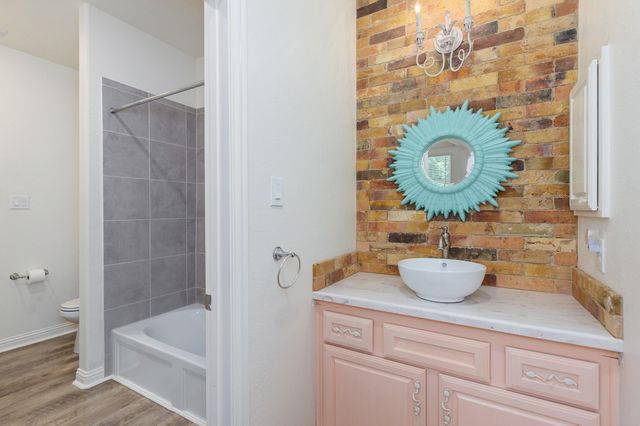 19276 Yellow Chestnut Lane, New Caney, TX 77357