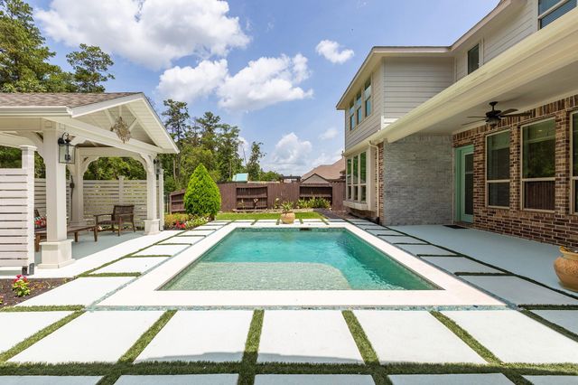 19276 Yellow Chestnut Lane, New Caney, TX 77357