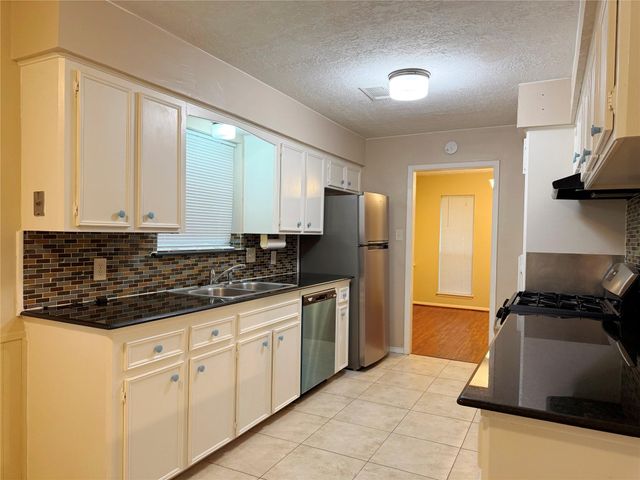 13430 Exton Lane, Houston, TX 77070