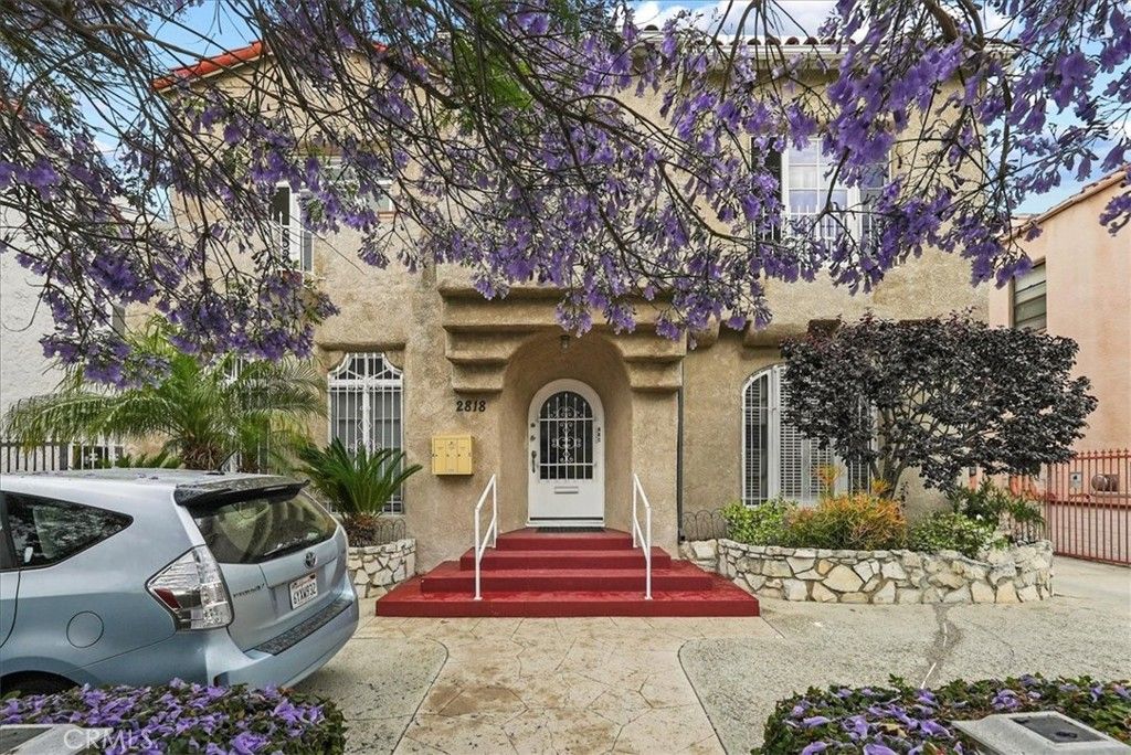 2818 2818 S Bronson B, Los Angeles, CA 90018