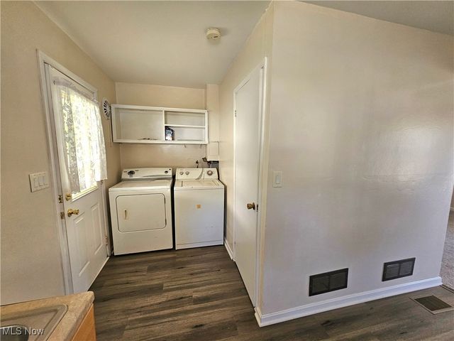 1552 Denison Avenue NW, Warren, OH 44485