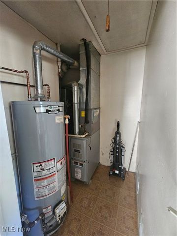 1552 Denison Avenue NW, Warren, OH 44485