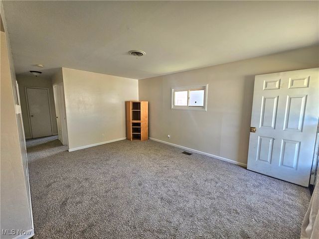 1552 Denison Avenue NW, Warren, OH 44485