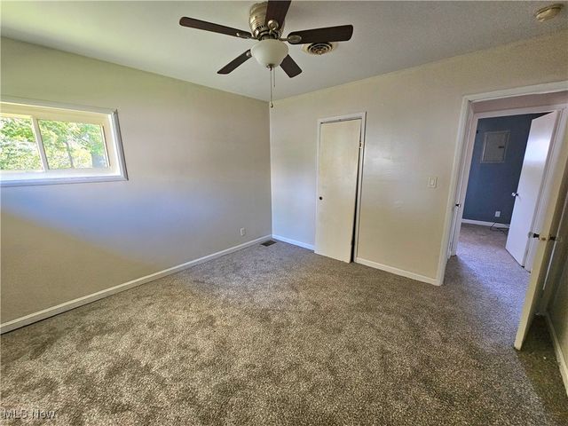 1552 Denison Avenue NW, Warren, OH 44485