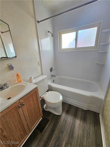 1552 Denison Avenue NW, Warren, OH 44485