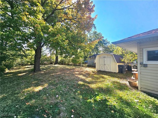 1552 Denison Avenue NW, Warren, OH 44485