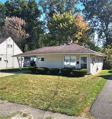 1552 Denison Avenue NW, Warren, OH 44485