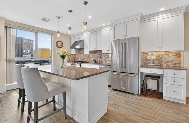 99-105 Broad St 8C, Boston, MA 02110