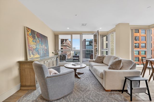 99-105 Broad St 8C, Boston, MA 02110