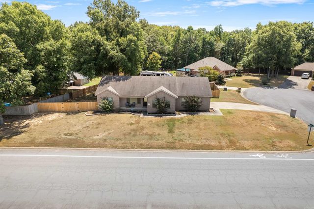 55 Magness Creek Drive, Cabot, AR 72023