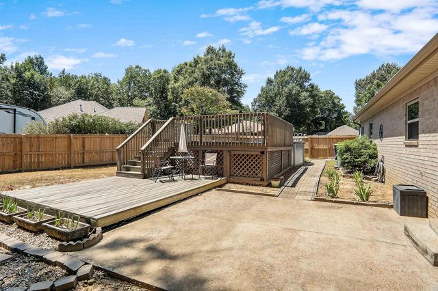 55 Magness Creek Drive, Cabot, AR 72023