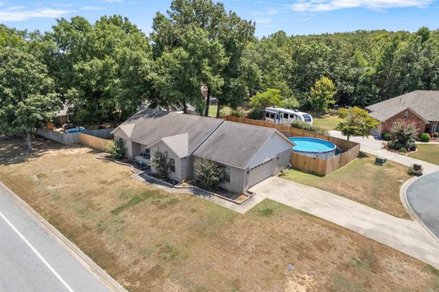 55 Magness Creek Drive, Cabot, AR 72023