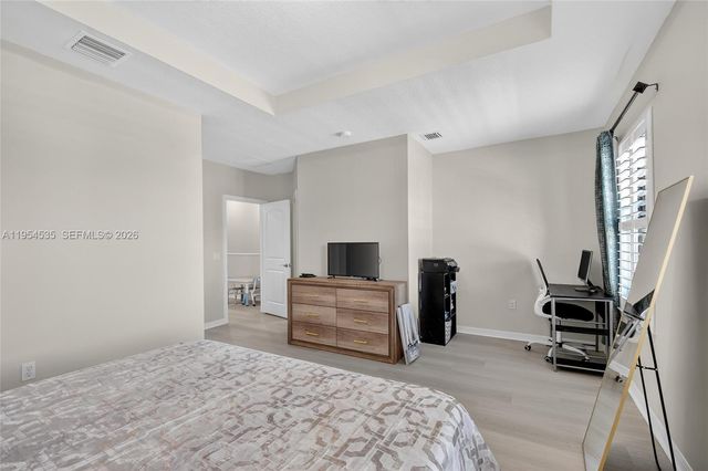 4850 San Fratello Cir, Lake Worth, FL 33467