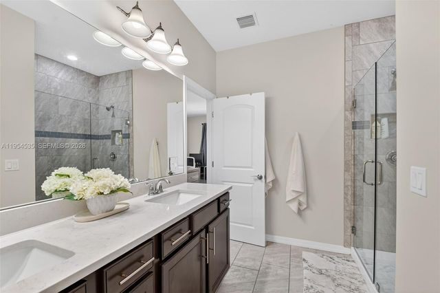 4850 San Fratello Cir, Lake Worth, FL 33467