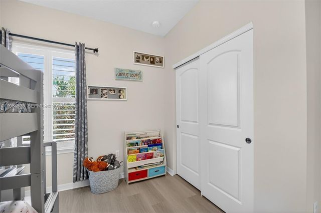 4850 San Fratello Cir, Lake Worth, FL 33467