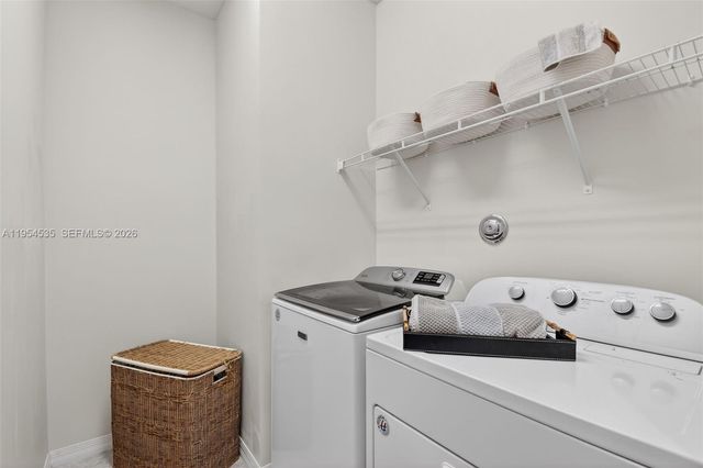 4850 San Fratello Cir, Lake Worth, FL 33467