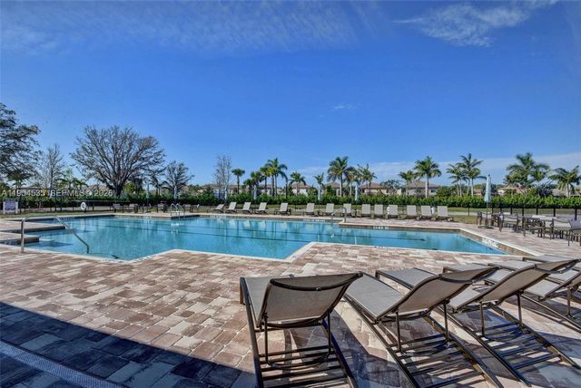 4850 San Fratello Cir, Lake Worth, FL 33467