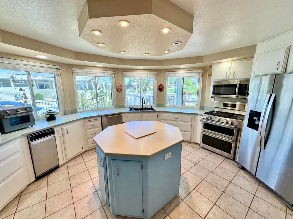 39731 Palm Greens Parkway, Palm Desert, CA 92260