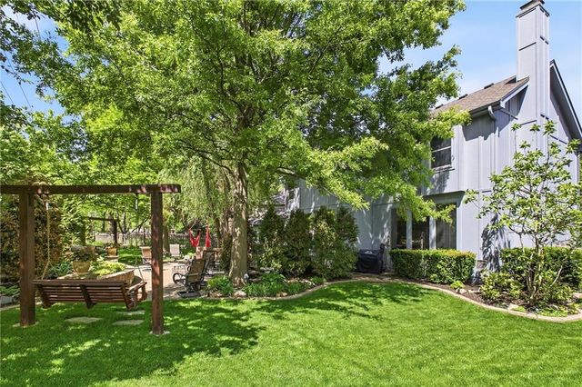 13004 Reeder Street, Overland Park, KS 66213