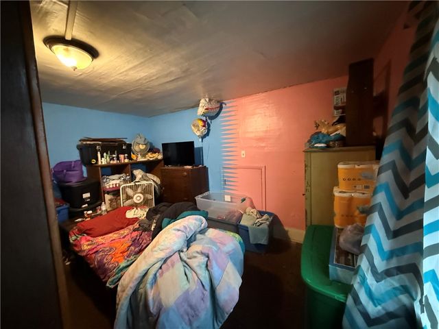 421 & 423 Bessemer Ave, Twp Of But Sw, PA 16045