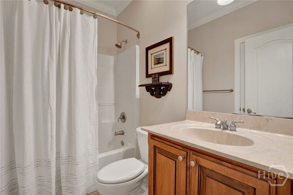 Image 23 of property listing at 195 Chastain Circle, Richmond Hill, GA 31324