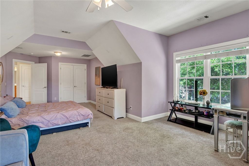 Image 27 of property listing at 195 Chastain Circle, Richmond Hill, GA 31324